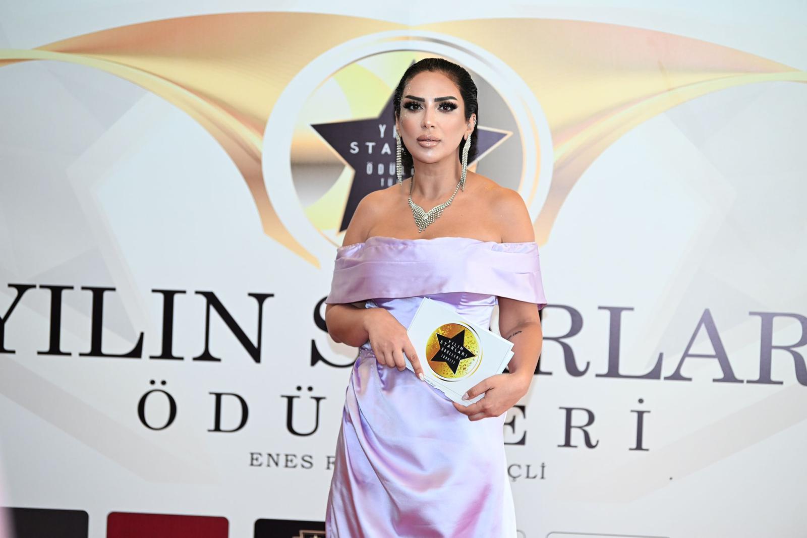 Cansu Yıldırım: Dijital Dünya ve Organizasyonun Parlayan Yıldızı