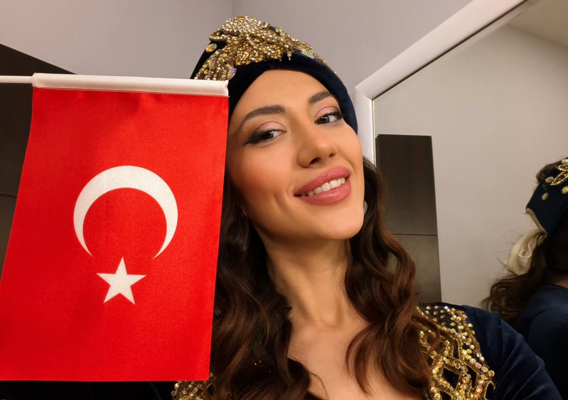 Sibel Kaçan Gürcistan da 32 ülke arasından Dünya birincisi oldu.