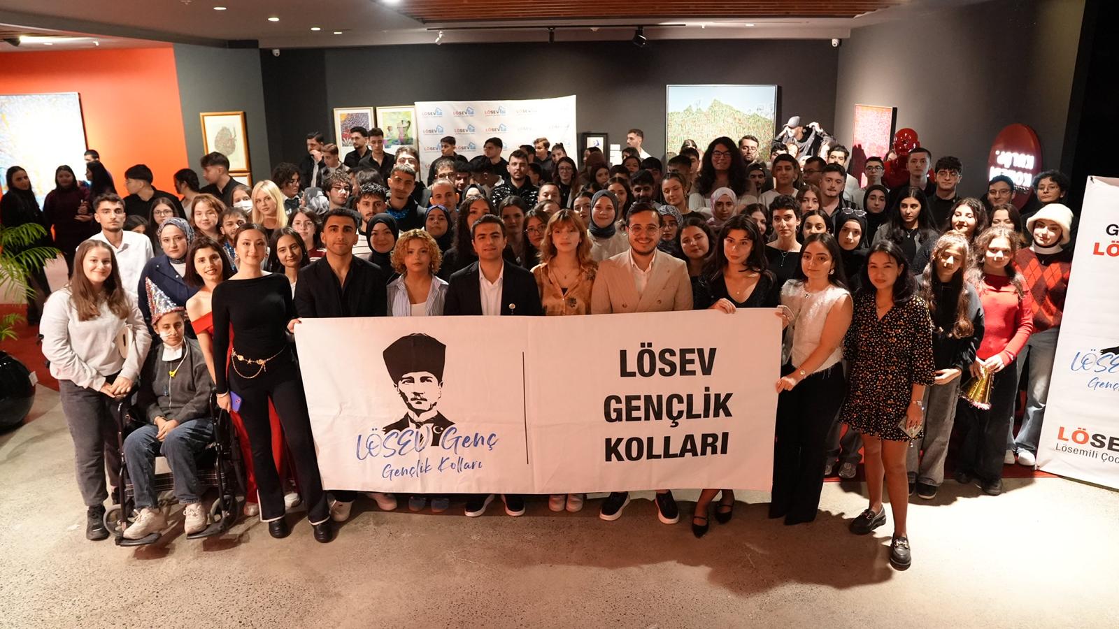 LÖSEV GENÇLERİ İSTANBUL’DA BİR ARAYA GELDİ