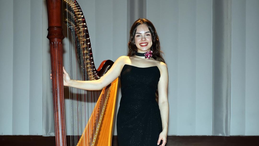 Zeynep Duru Güleç, bu kez Ahmed Adnan Saygun Sanat Merkezi’nde müzikseverlerin karşısına çıktı.